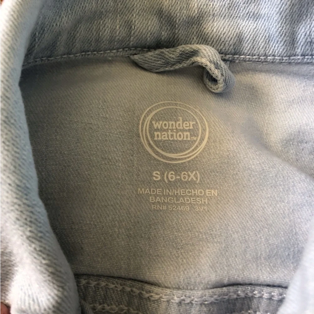 Wonder Nation light wash denim jacket with Stars in size S (6-6x)